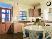 2 Bedrooms for rent in Farrand Street, Birdwell,...