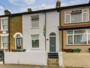 2 Bedrooms for rent in Grosvenor Rise East, Walthamstow...