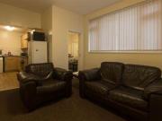 2 Bedrooms for rent in The Court, Newport Road, Roath,...