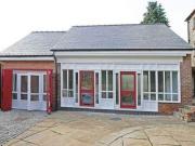 2 Bedrooms for sale in Crown Yard, Market Place,...