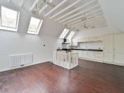 2 Bedrooms House end of terrace for Rent in Robinscroft...