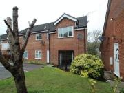 2 Bedrooms Maisonette for rent in Carrington Road, High...