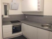 2 Bedrooms Maisonette for rent in Castleview Gardens,...