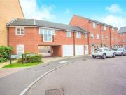 2 Bedrooms Maisonette for rent in Dodd Road, Watford,...