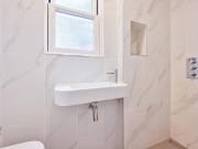 2 Bedrooms Maisonette for Rent in Heber Road | Foxtons