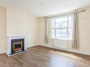 2 Bedrooms Maisonette for rent in High Street, Thornton...