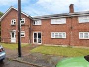 2 Bedrooms Maisonette for rent in Hudson Close, Watford,...