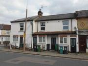 2 Bedrooms Maisonette for rent in Leavesden Road,...