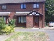 2 Bedrooms Maisonette for rent in Oaks Court,...