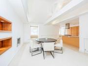 2 Bedrooms Maisonette for rent in Onslow Gardens, South...