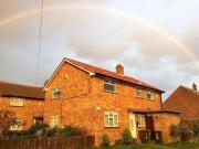 2 Bedrooms Maisonette for rent in Rose Lane, Romford RM6