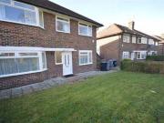 2 Bedrooms Maisonette for rent in The Avenue, Wembley,...