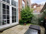 2 Bedrooms Maisonette for Rent in Three Cups Yard | Foxtons