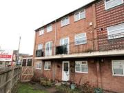 2 Bedrooms Maisonette for rent in Upper George Street,...