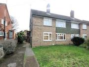 2 Bedrooms Maisonette for rent in Westfield Close,...