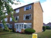 2 Bedrooms Maisonette for rent in Willow Manor, Sutton SM1