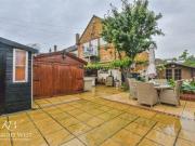 2 Bedrooms Maisonette for sale in Iceni Way, Colchester,...