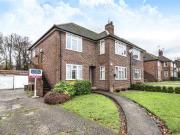 2 Bedrooms Maisonette for sale in Kent Gardens, Ruislip,...
