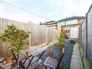 2 Bedrooms Maisonette for sale in Morley Crescent W,...