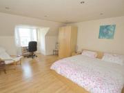 2 Bedrooms Maisonette for sale in Queen Street, Stirling FK8