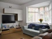 2 Bedrooms Maisonette for sale in The Highlands, Potters...