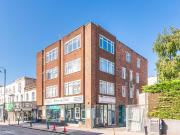2 Bedrooms Mews for Rent in High Street | Foxtons 2 Bedrooms Mews for Rent in High Street | Foxtons