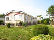 2 Bedrooms Mobile/park home for sale in Lion House Park,...