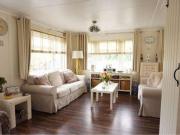 2 Bedrooms Mobile/park home for sale in Westhorpe Park,...