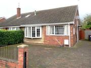 2 Bedrooms Semi detached bungalow for rent in Long...