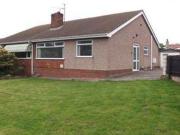 2 Bedrooms Semi detached bungalow for rent in Maes...