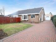 2 Bedrooms Semi detached bungalow for sale in Rockingham...
