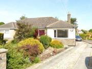 2 Bedrooms Semi detached bungalow for sale in Roedean...