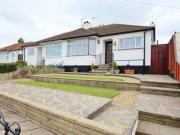 2 Bedrooms Semi detached bungalow for sale in Somerden...