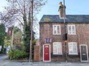 2 Bedrooms Semi detached house for rent in Brown Street,...