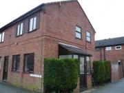 2 Bedrooms Semi detached house for rent in Castle...