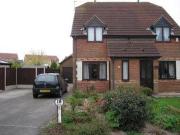 2 Bedrooms Semi detached house for rent in Dean Close,...