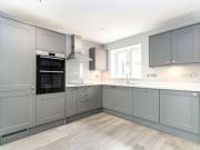 2 Bedrooms Semi detached house for rent in Forstal...