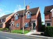 2 Bedrooms Semi detached house for rent in Headley Road,...