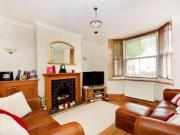 2 Bedrooms Semi detached house for rent in High Path...