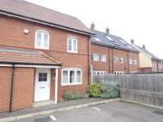 2 Bedrooms Semi detached house for rent in Hilton Close,...