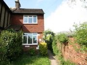 2 Bedrooms Semi detached house for rent in Ifold Road,...