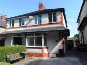 2 Bedrooms Semi detached house for rent in Laburnum...
