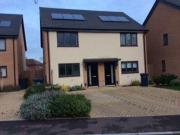 2 Bedrooms Semi detached house for rent in Latimer...
