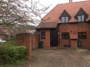 2 Bedrooms Semi detached house for rent in Lenborough...