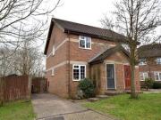 2 Bedrooms Semi detached house for rent in ler Close,...
