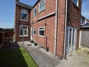 2 Bedrooms Semi detached house for rent in Nottingham...