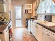 2 Bedrooms Semi detached house for rent in St. Davids...