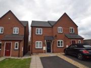 2 Bedrooms Semi detached house for rent in St. Nicholas...