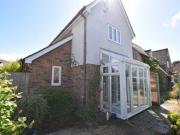 2 Bedrooms Semi detached house for rent in Victoria...