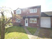 2 Bedrooms Semi detached house for rent in Vyne...